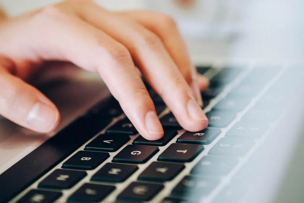 Digital product creation for online businesses.